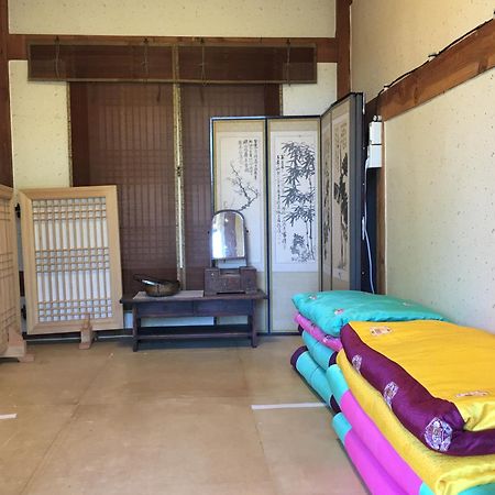 Korean Traditional House - Chungnokdang Hotel Poszong Szoba fotó