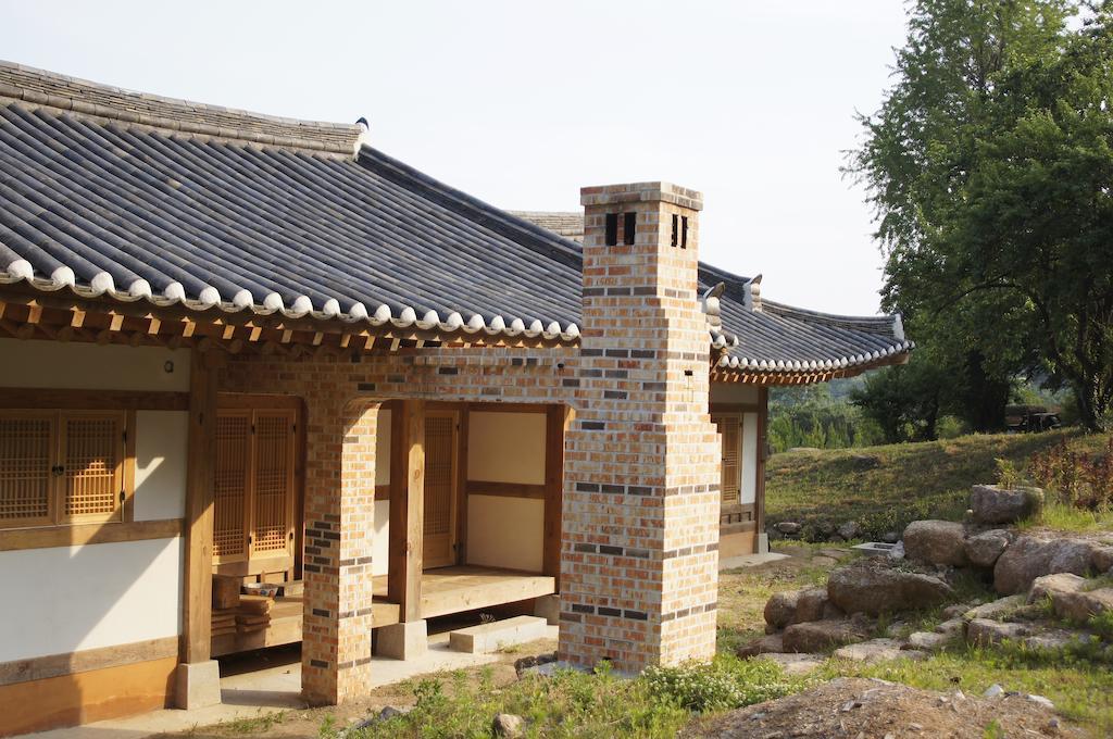 Korean Traditional House - Chungnokdang Hotel Poszong Szoba fotó