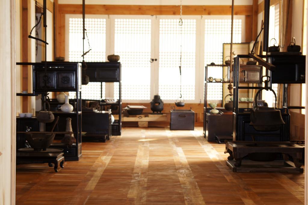 Korean Traditional House - Chungnokdang Hotel Poszong Szoba fotó