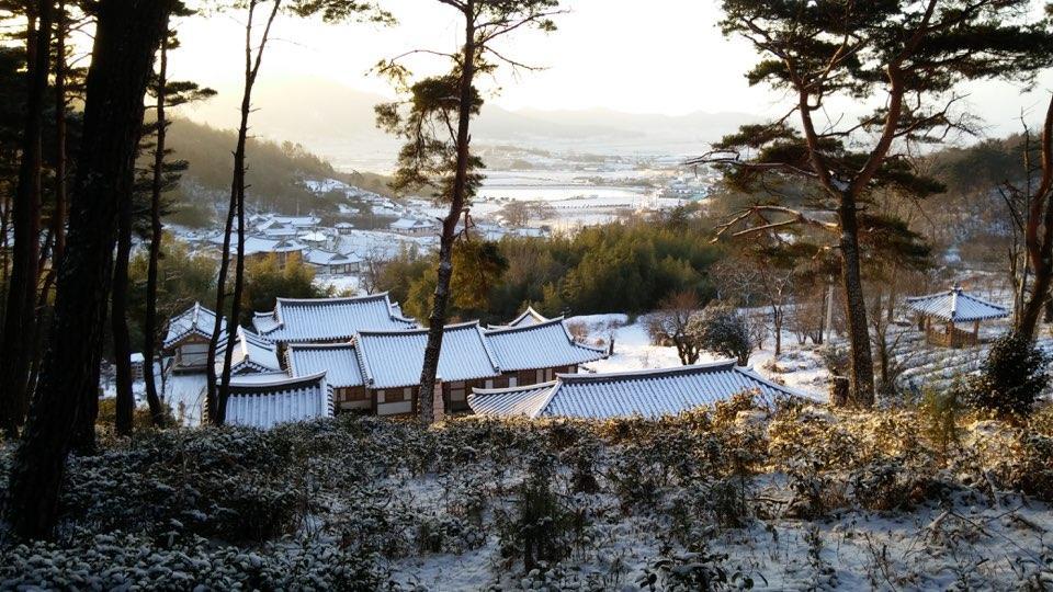 Korean Traditional House - Chungnokdang Hotel Poszong Kültér fotó