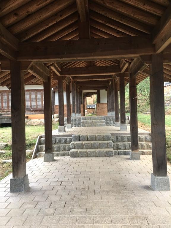 Korean Traditional House - Chungnokdang Hotel Poszong Kültér fotó