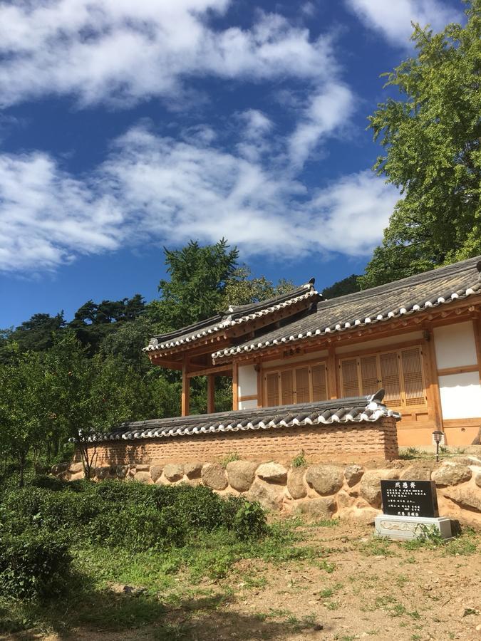 Korean Traditional House - Chungnokdang Hotel Poszong Kültér fotó