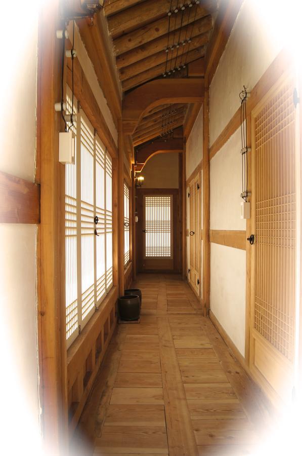 Korean Traditional House - Chungnokdang Hotel Poszong Kültér fotó